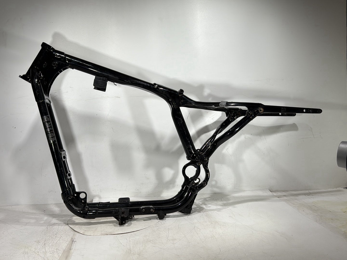 2006 Harley Sportster XL883L 883 Low OEM Body Main Frame Chassis SLVG