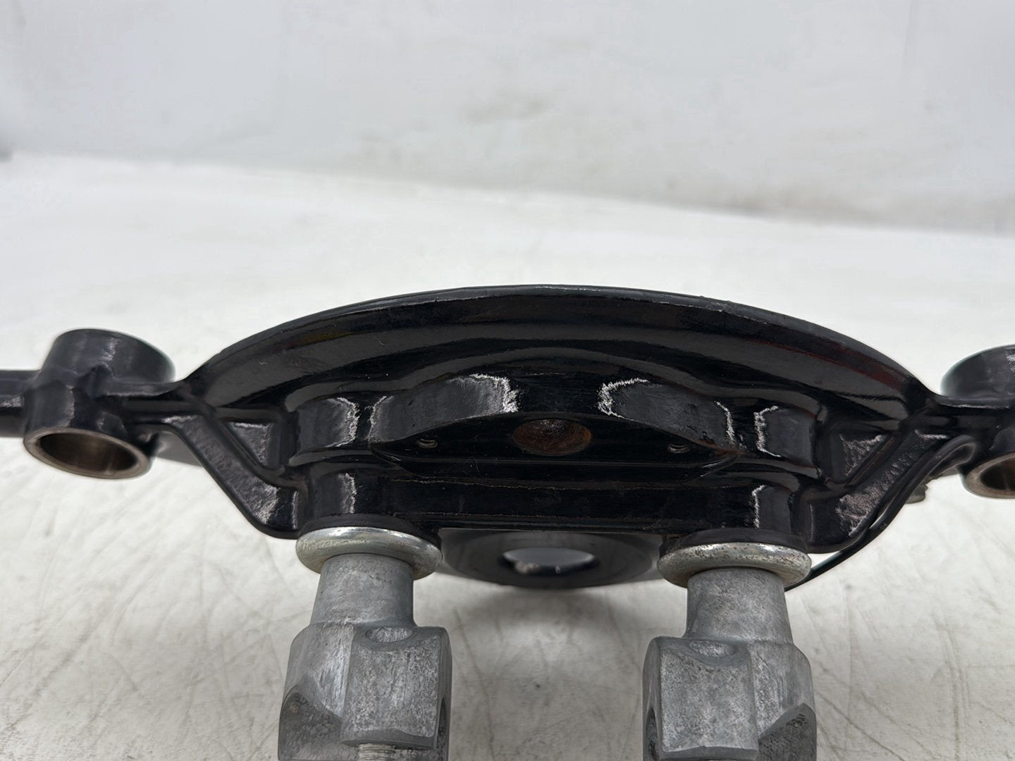 2012 Harley Street Glide Touring FLHX OEM Front Fork Upper Triple Tree Clamps