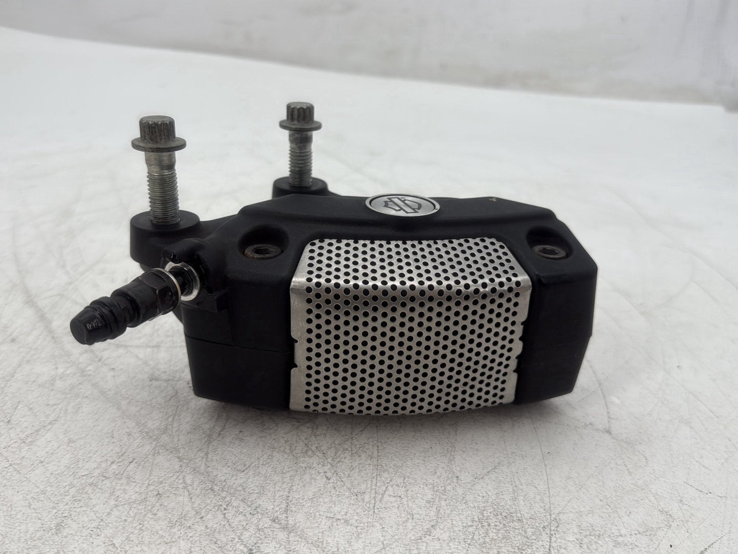 2010 Harley Street Glide Touring FLHX OEM Front Right 1 Brake Caliper