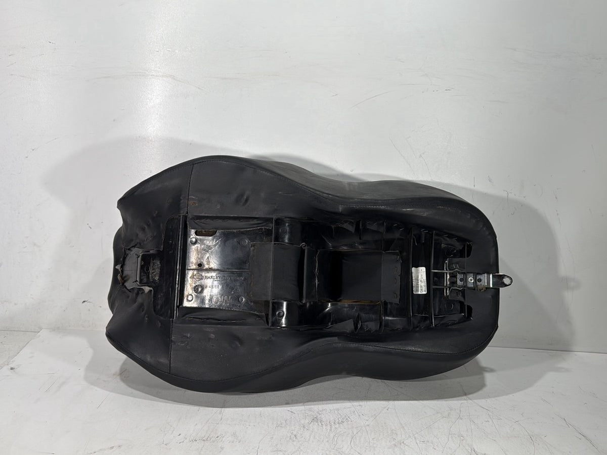 2013 Harley Electra Glide Touring Ultra OEM Passenger Rider Driver Seat Saddle
