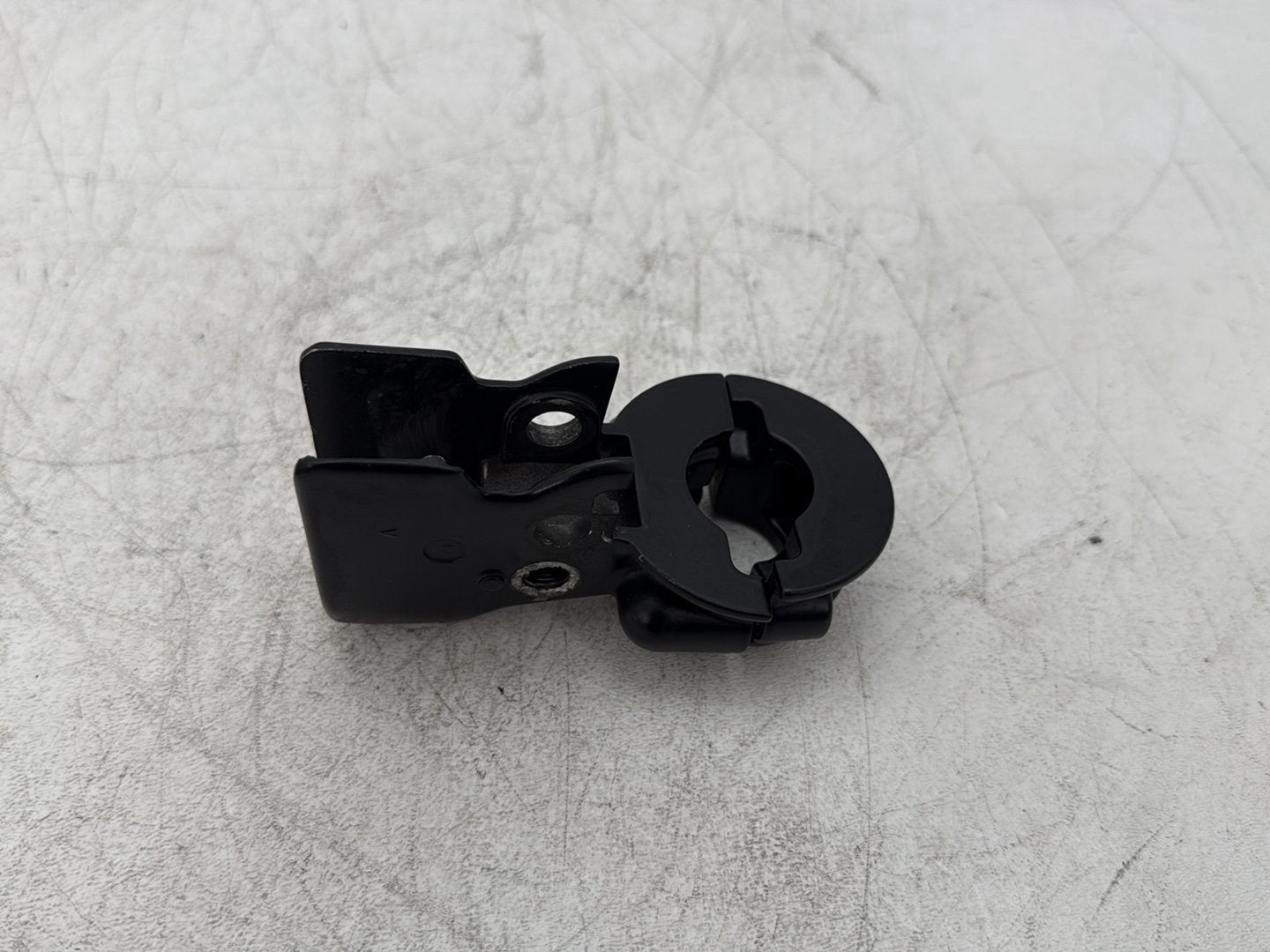 2013 Harley Electra Glide Touring Ultra FLHTCUI OEM Clutch Hand Lever Clutch Perch 38608-96