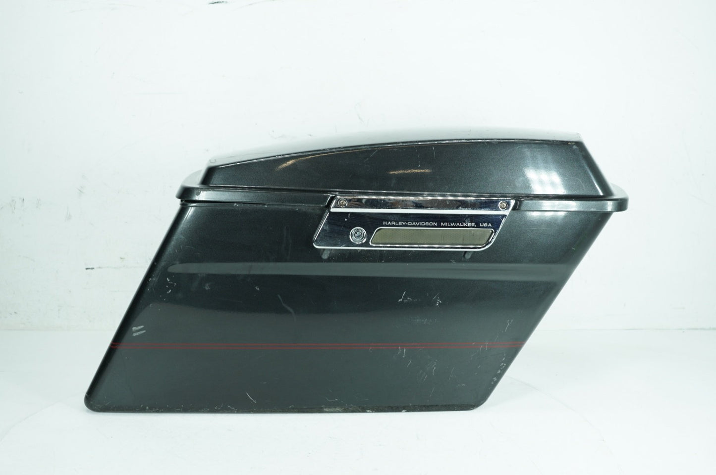 2007 - 2011 Harley-Davidson Touring Road King Classic Right 1 Saddlebag Luggage NO Key 90752-93