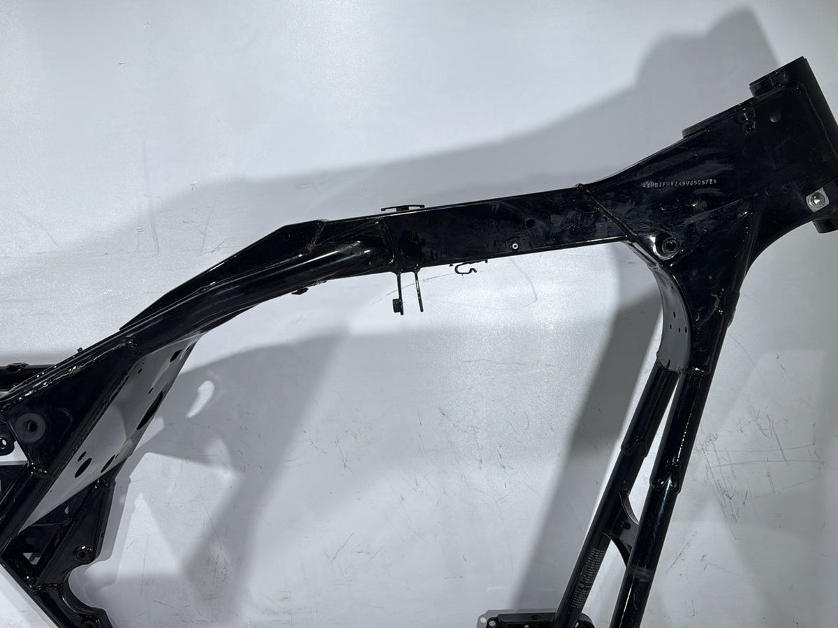 2005 Harley Road King Touring Police OEM Body Main Frame Chassis SLVG