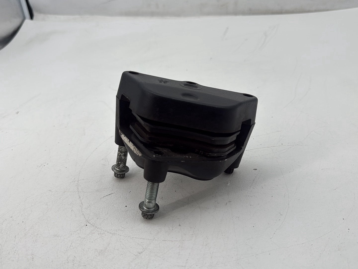 2007 Harley Touring FLHTP Electra Glide Police OEM Front Right 1 Brake Caliper