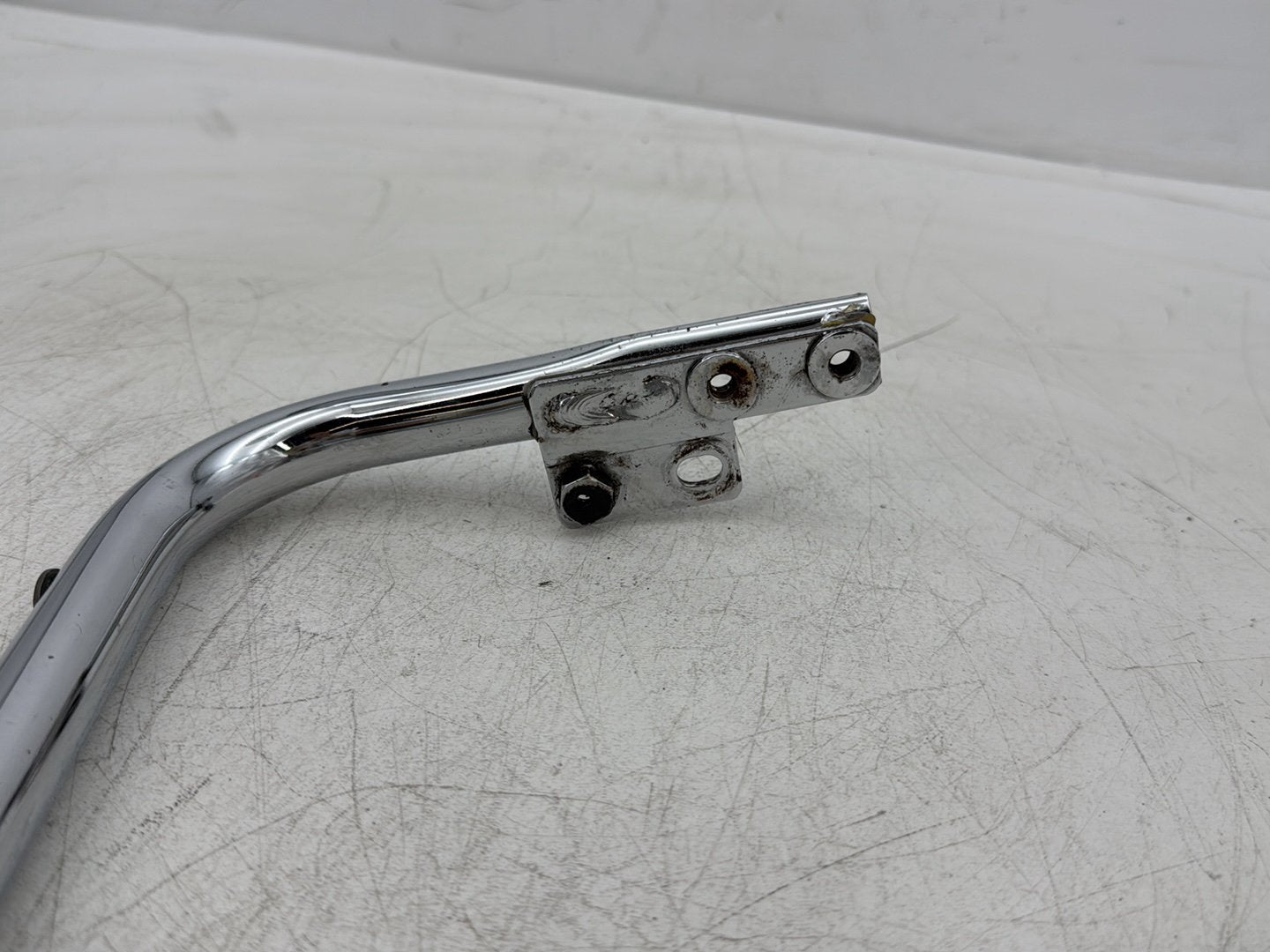 2006 Harley Electra Glide Touring Classic FLHTCI OEM Rear License Plate Support Bar Holder