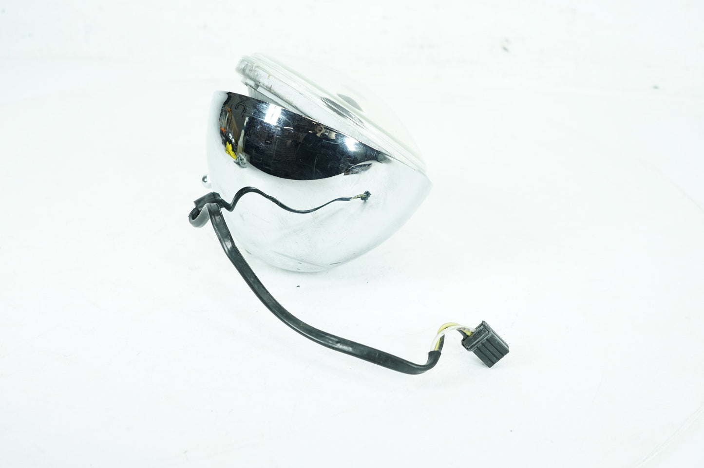 2007 - 2011 Harley-Davidson Softail Night Train Headlight Headlamp Head Light Halogen 69696-05