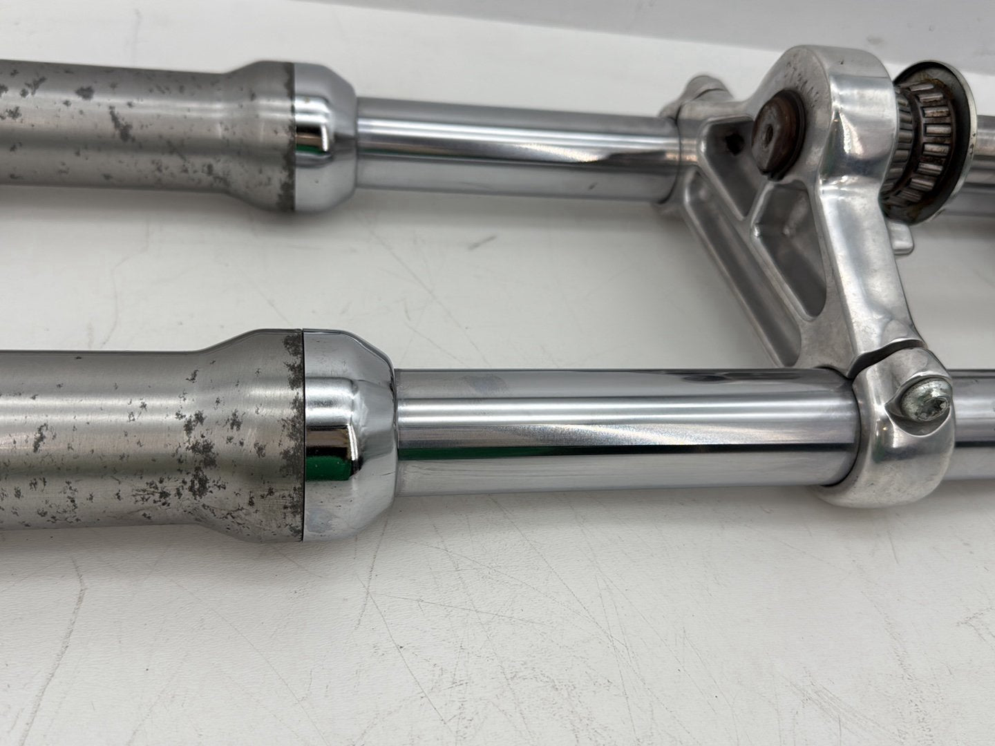 2002 Harley Dyna FXD Super Glide OEM Front Triple Tree Set & LH RH Fork Legs Sliders