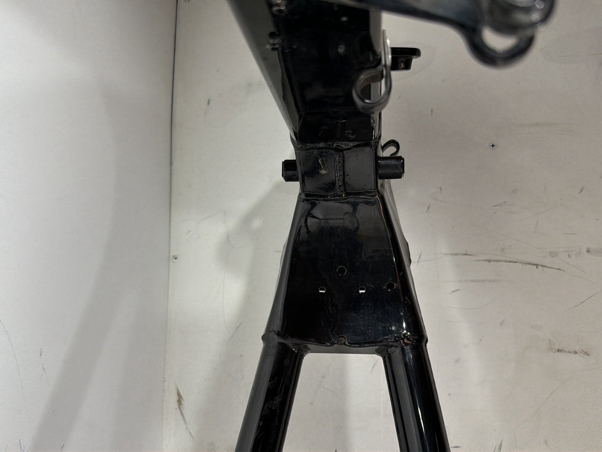 2007 Harley Road King Touring FLHR OEM Body Main Frame Chassis SLVG