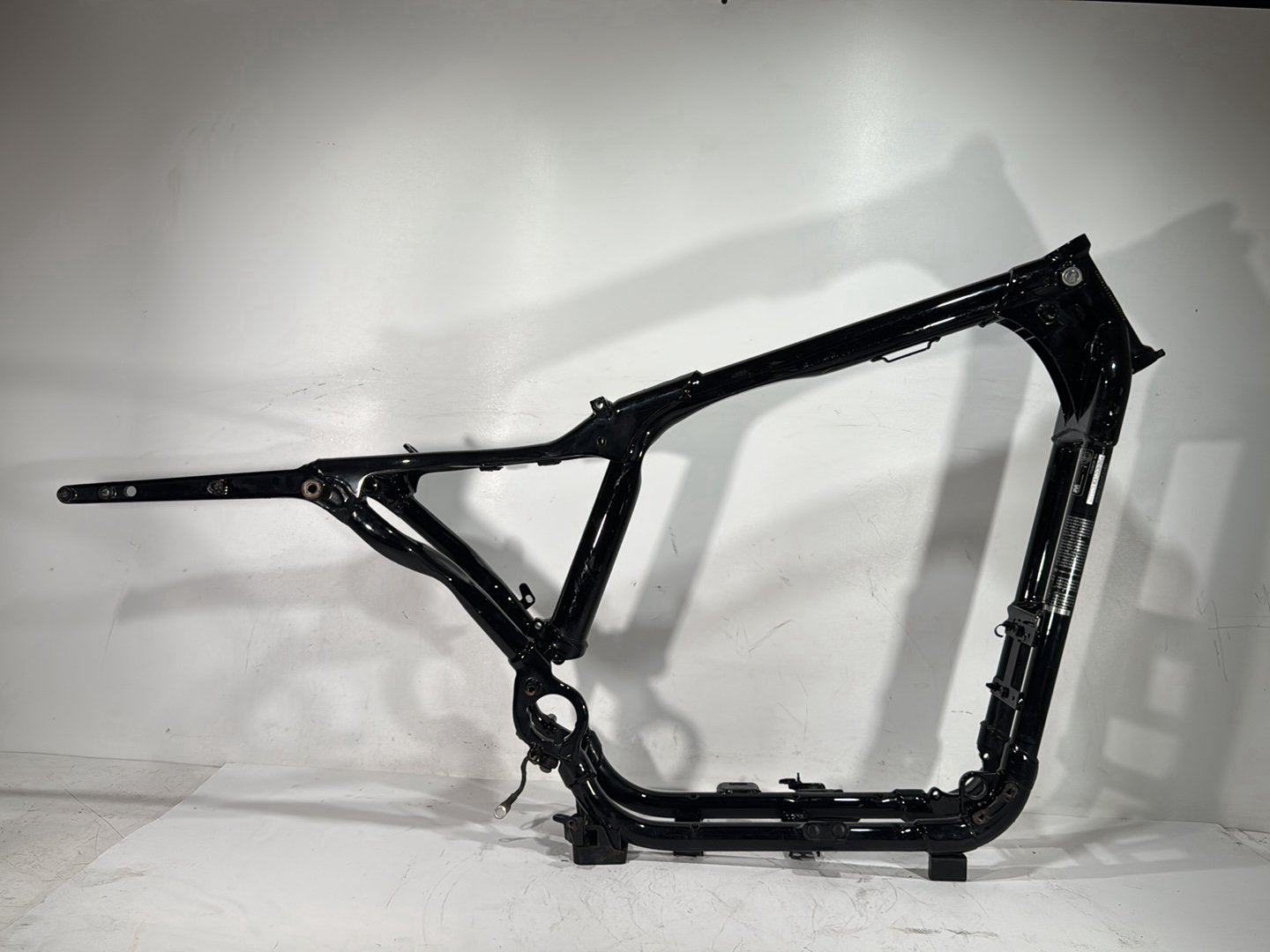 2009 Harley Sportster 883 Low XL883L OEM Body Main Frame Chassis CLN CLR