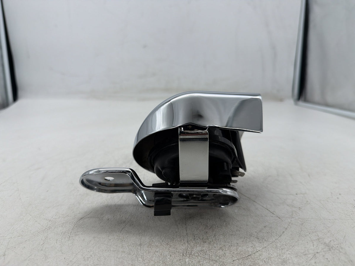 2011 Harley Electra Glide Touring Police OEM Horn Signal Klaxon Chrome Cover