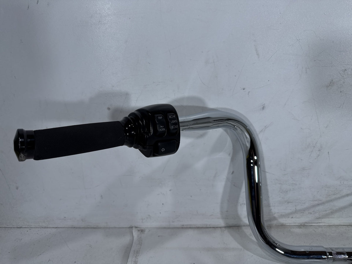 2011 Harley Softail Deluxe FLSTN OEM Handlebars Left Right Switches Controls