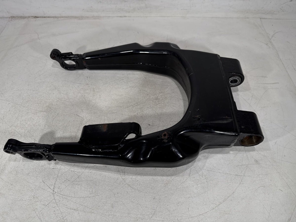 2011 Harley Electra Glide Touring Police OEM Rear Fork Swingarm Swing Arm