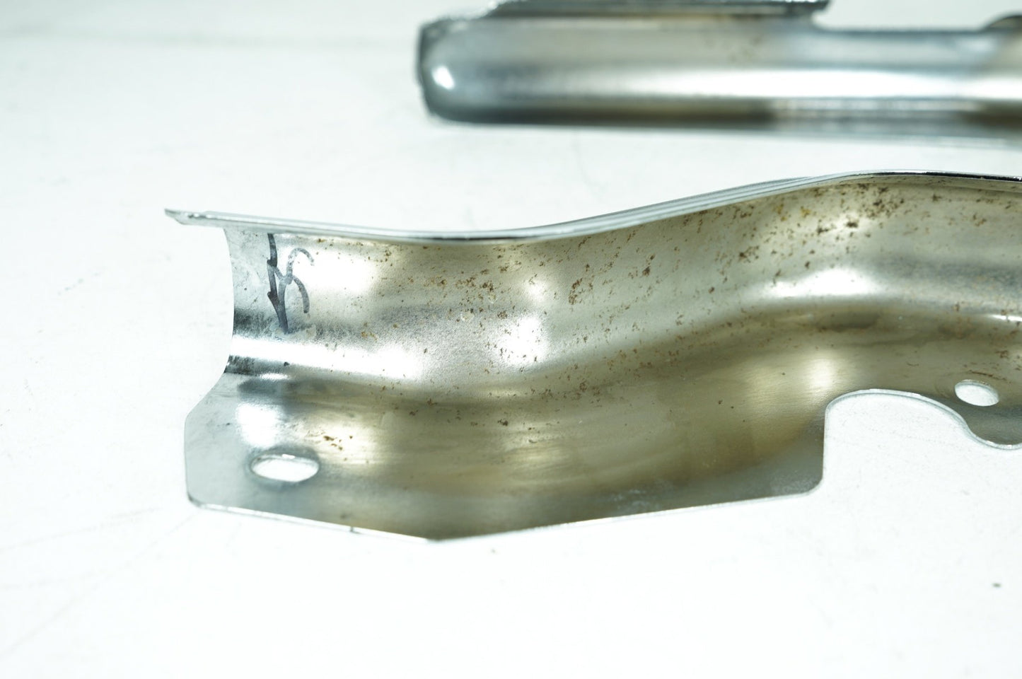 2007 - 2011 Harley-Davidson Touring Street Glide Rear Left Right Fender Struts Bracket 47502-97