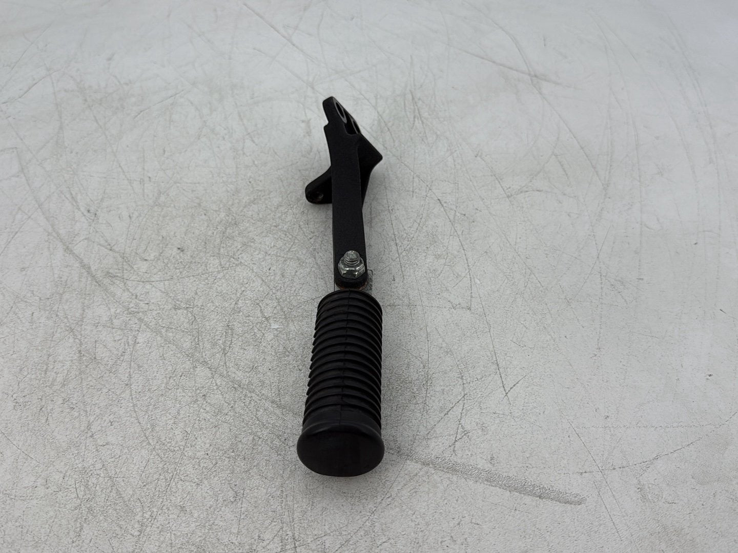 2010 Harley Dyna Fat Bob FXDF OEM Rear Passenger 1 Foot Peg Step Rest