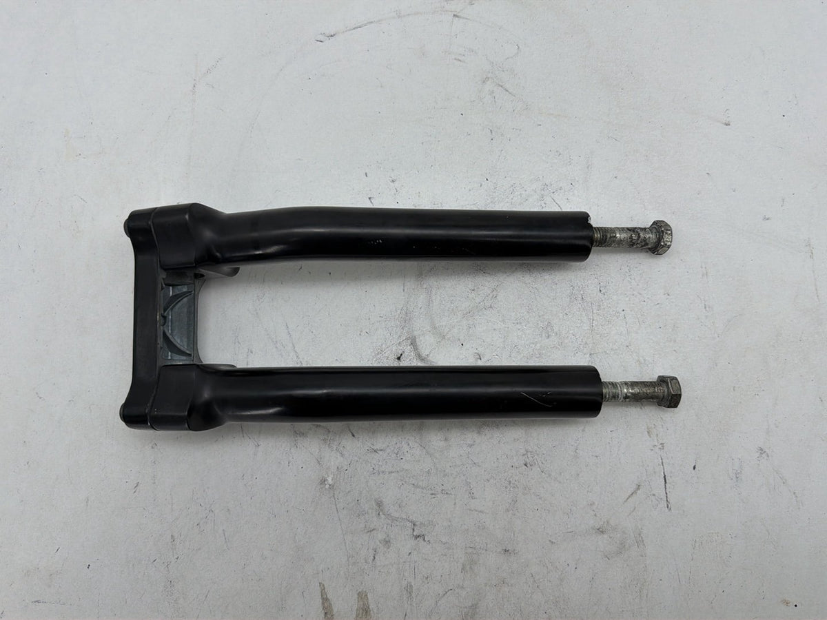 2011 Harley Road Glide Touring FLTRX OEM Front Handlebar Riser Top Clamp