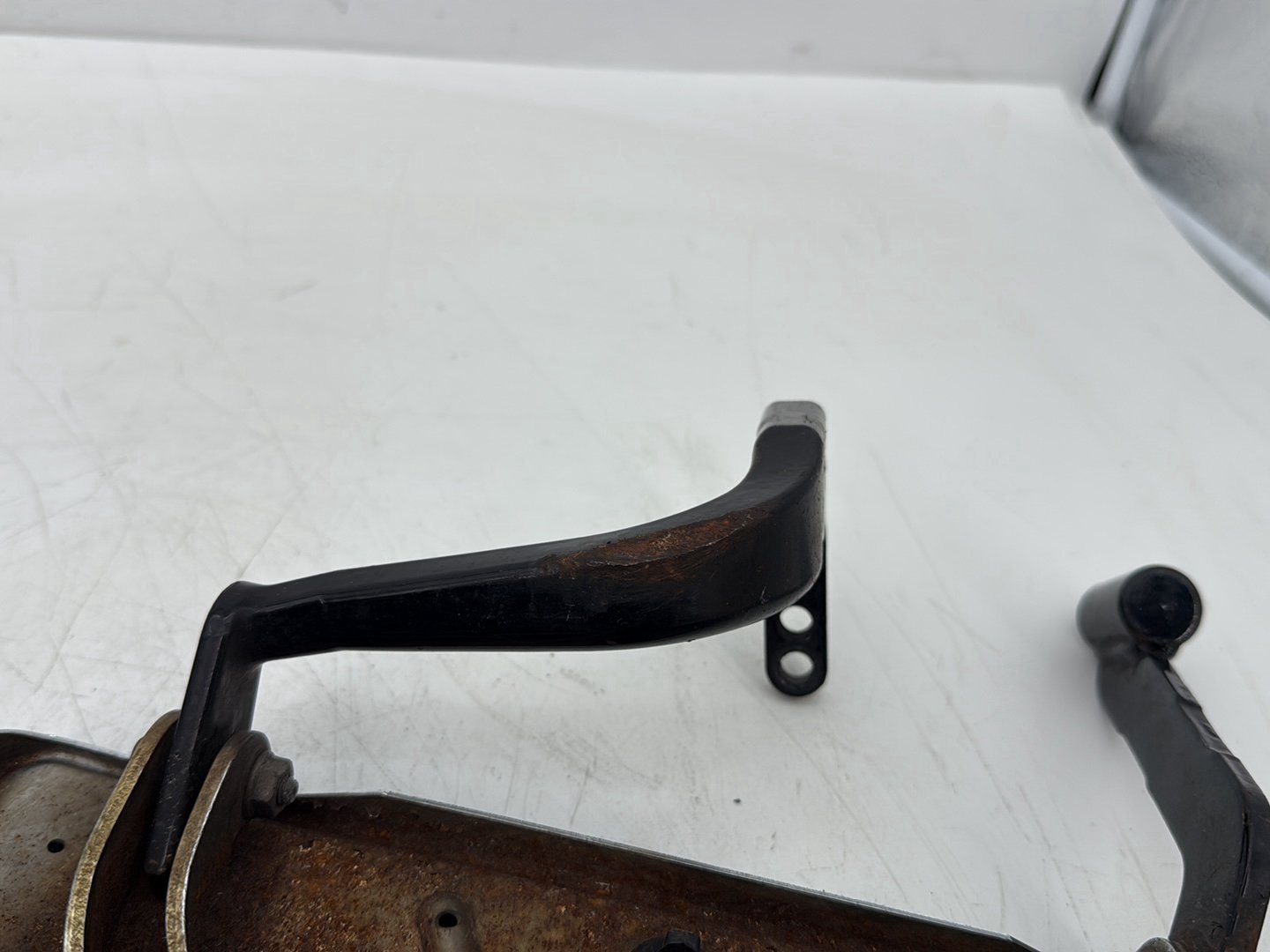 2007 Harley Touring FLHTCU Electra Glide Ultra OEM Left Right Driver & Pass Floorboard Foot Rest