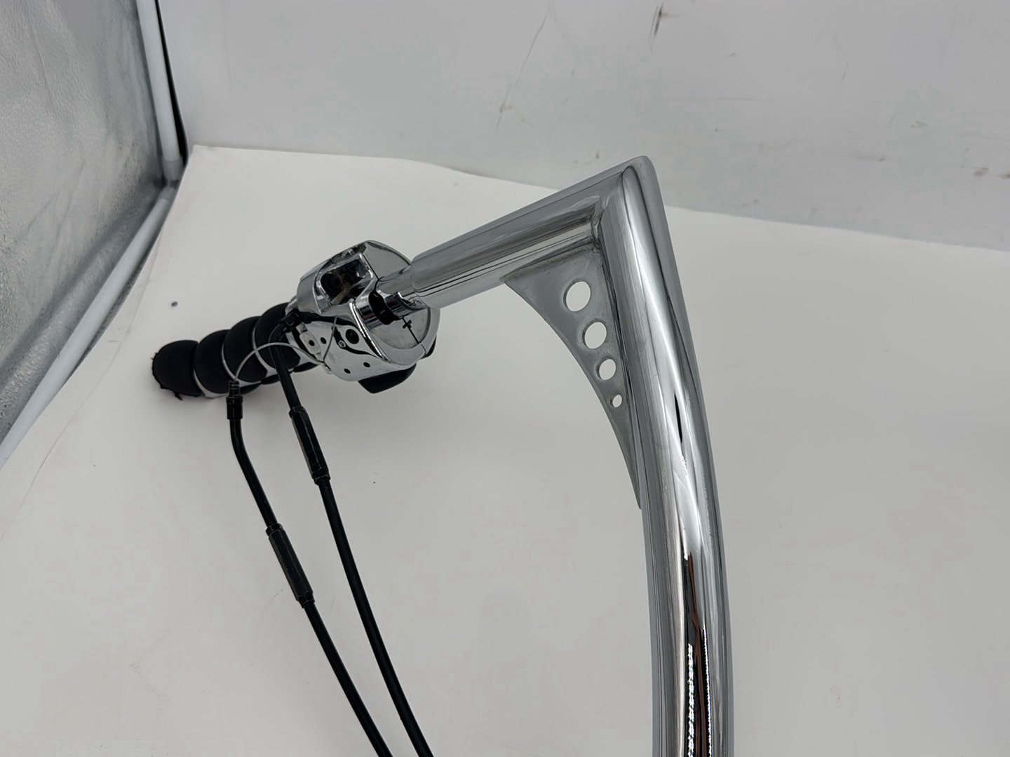 1999 - 2006 Harley-Davidson Dyna Low Rider Handlebars Left Right Switches Controls left turn signal headlight, right engine kill switches