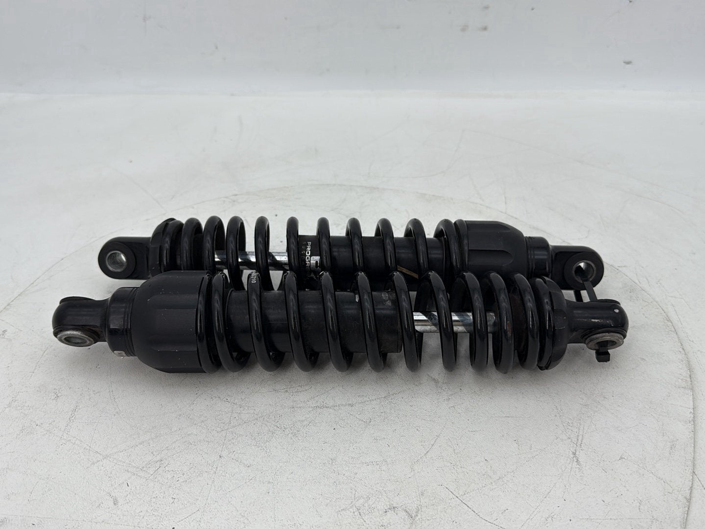 1999 - 2006 Harley-Davidson Touring Electra Glide Ultra Rear Left Right Shock Absorbers Progressive Suspension