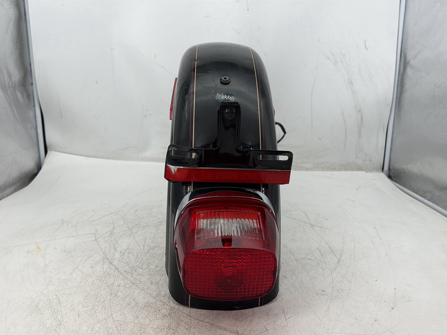1997 Harley Sportster 1200 Custom XL1200C OEM Rear Wheel Fender Taillight Brake Lamp