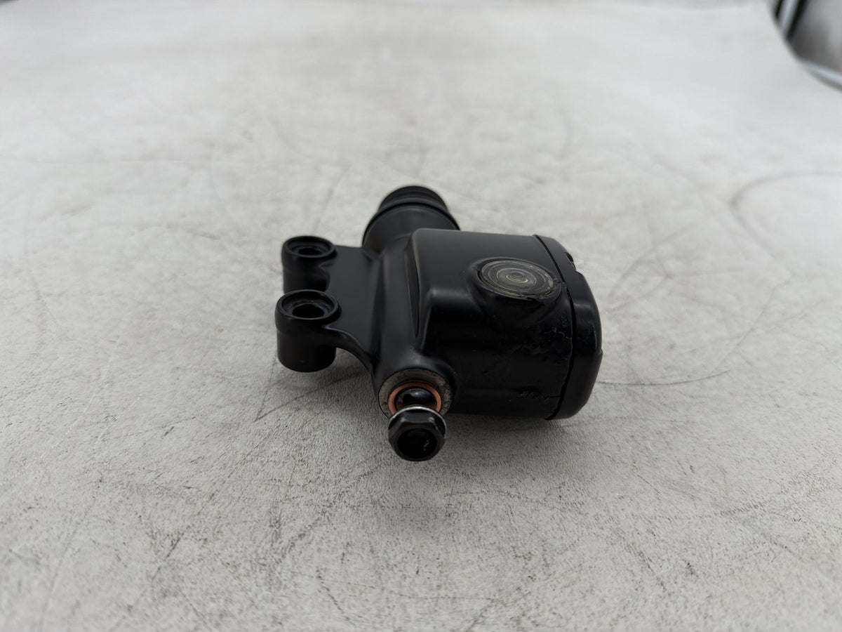 2010 Harley Road King Touring Police OEM Rear Brake Master Cylinder Reservoir