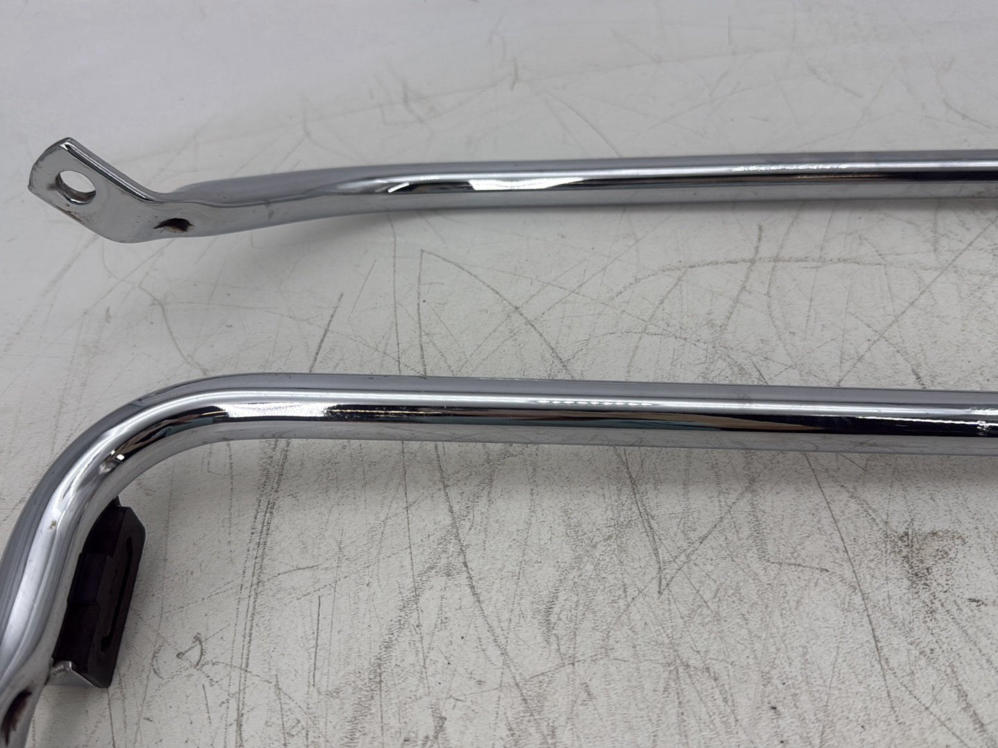 2004 Harley Road King Touring Custom FLHRSI OEM Rear Left Right Saddlebag Guard Rails Bar