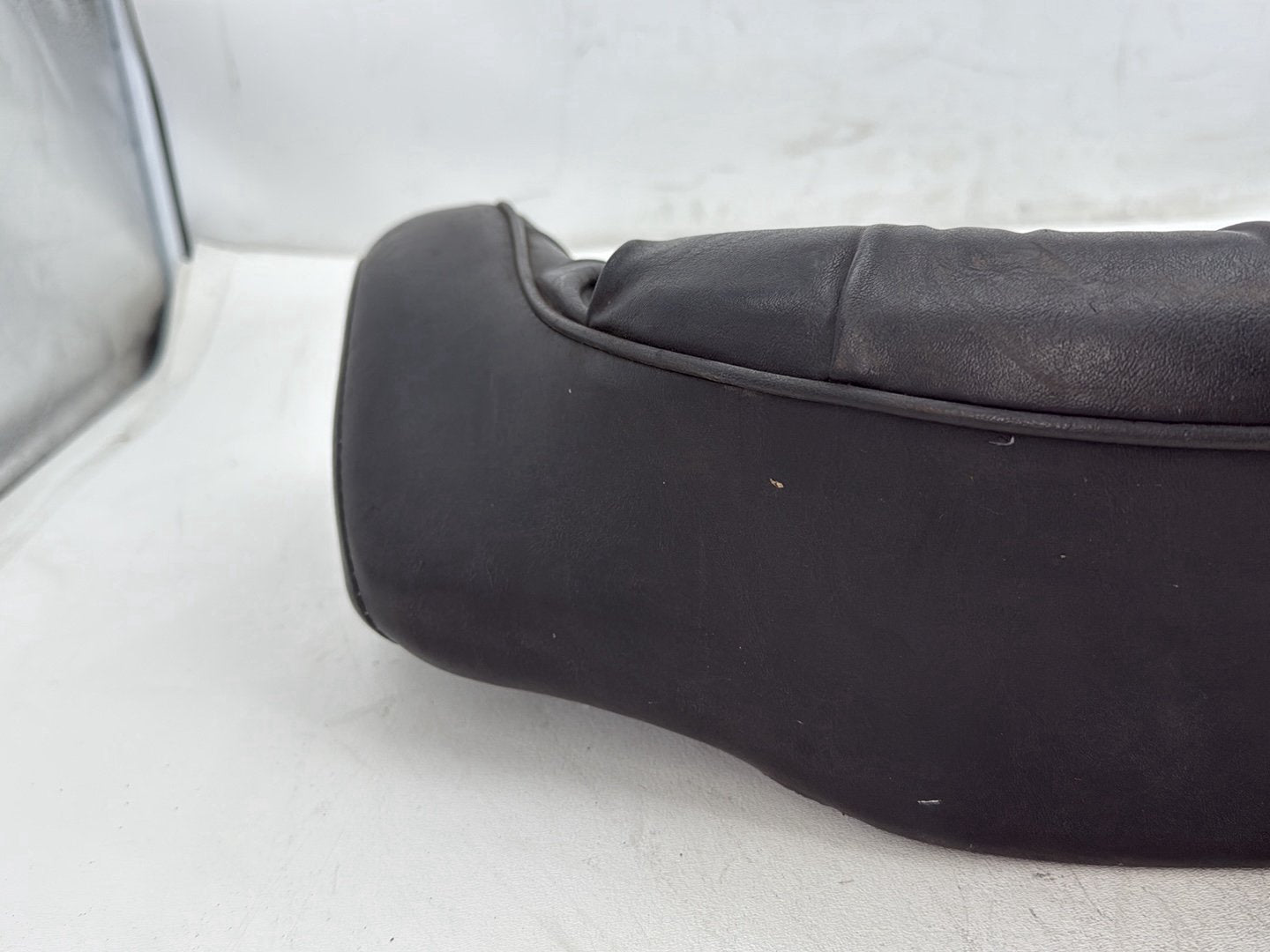 1996 Harley Electra Glide Touring FLHT OEM Rear Passenger Backrest Cushion Pad