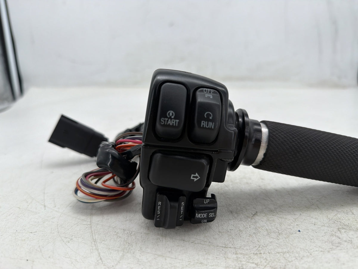2009 Harley Street Glide Touring OEM Right Engine Start Kill Switches Controls