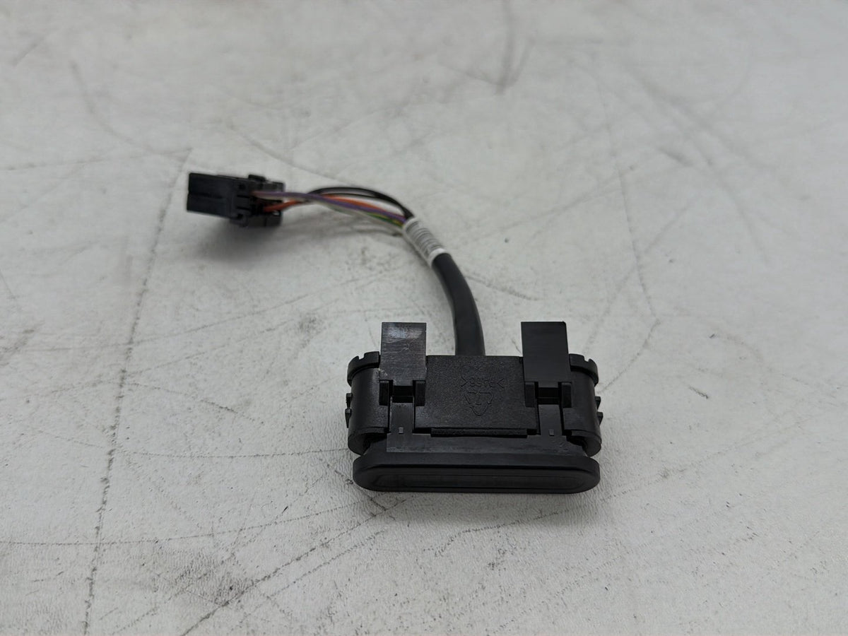 2011 Harley Electra Glide Touring Ultra OEM Dash Indicator Lamp Wire Plug 68789-96A