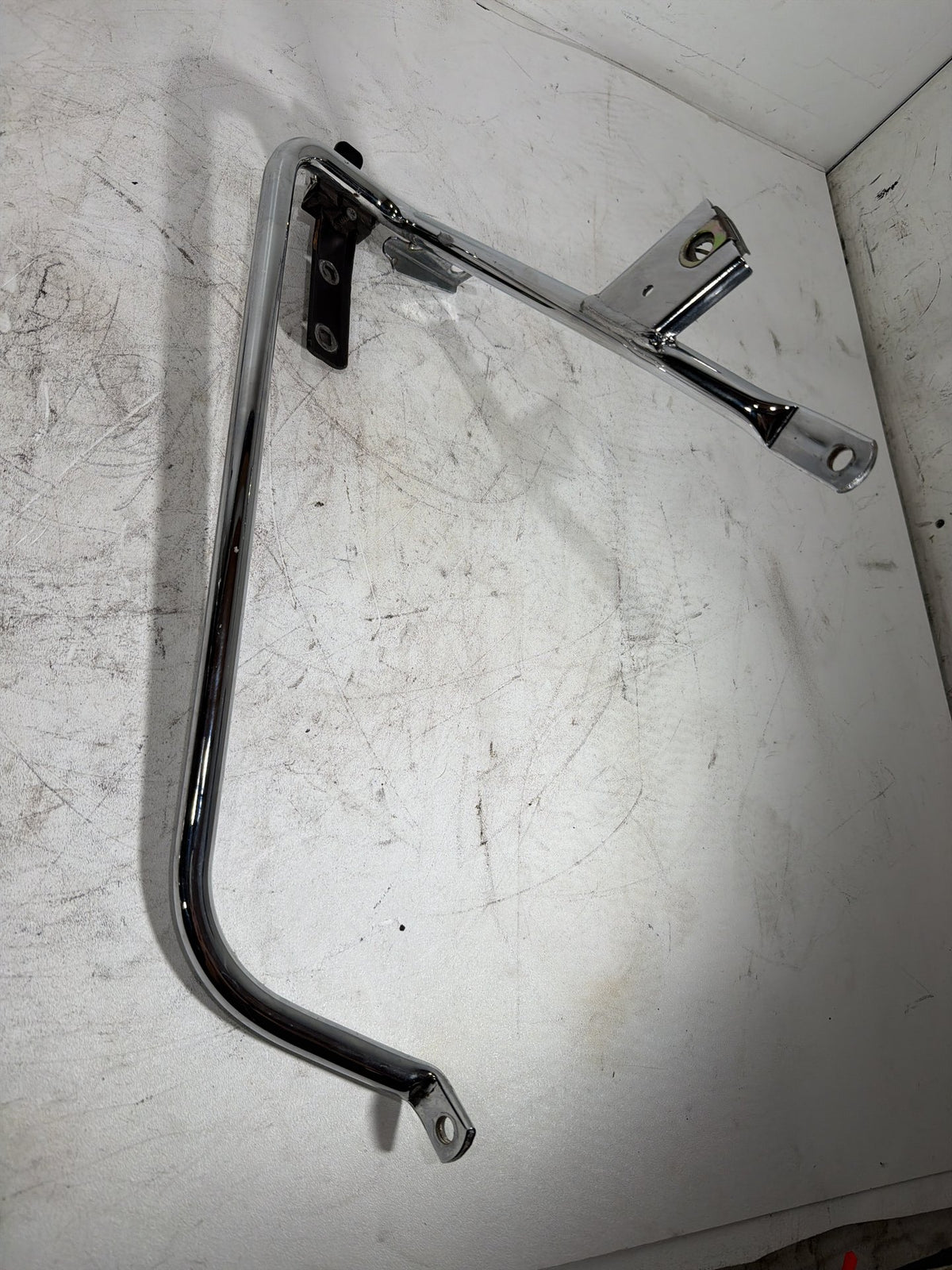 2009 Harley Street Glide Touring OEM Rear Left Right Saddlebag Guard Rails Bar