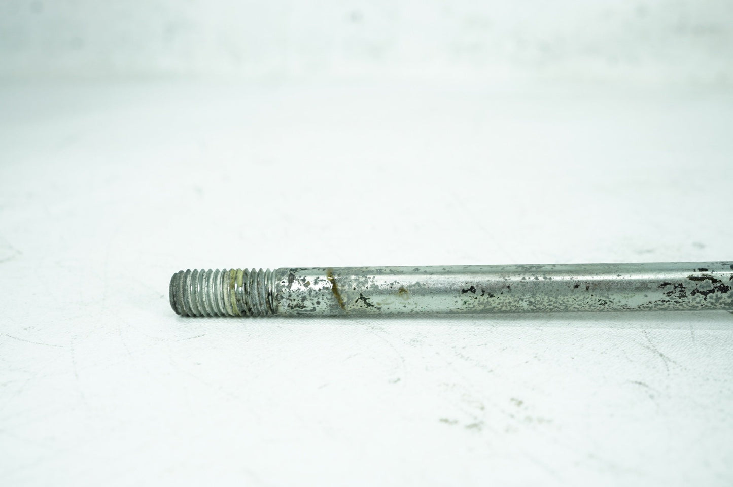 1999 - 2006 Harley-Davidson Softail Heritage Classic Engine Mount Pivot Bolt Shaft 48093-00