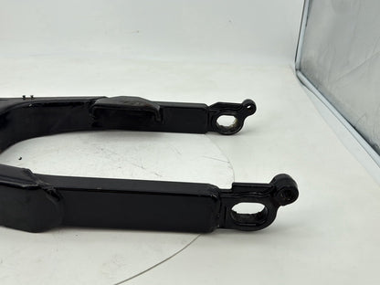 1999 - 2006 Harley-Davidson Touring Electra Glide Ultra Rear Fork Swingarm Swing Arm 47549-02A
