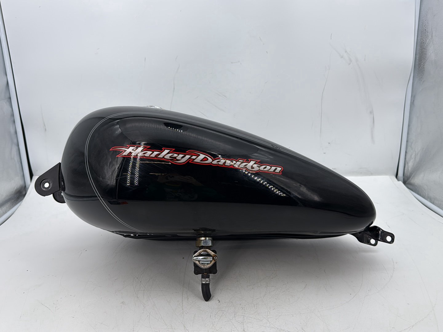 2006 Harley Sportster XL883C 883 Custom OEM Fuel Gas Tank Gasoline Reservoir