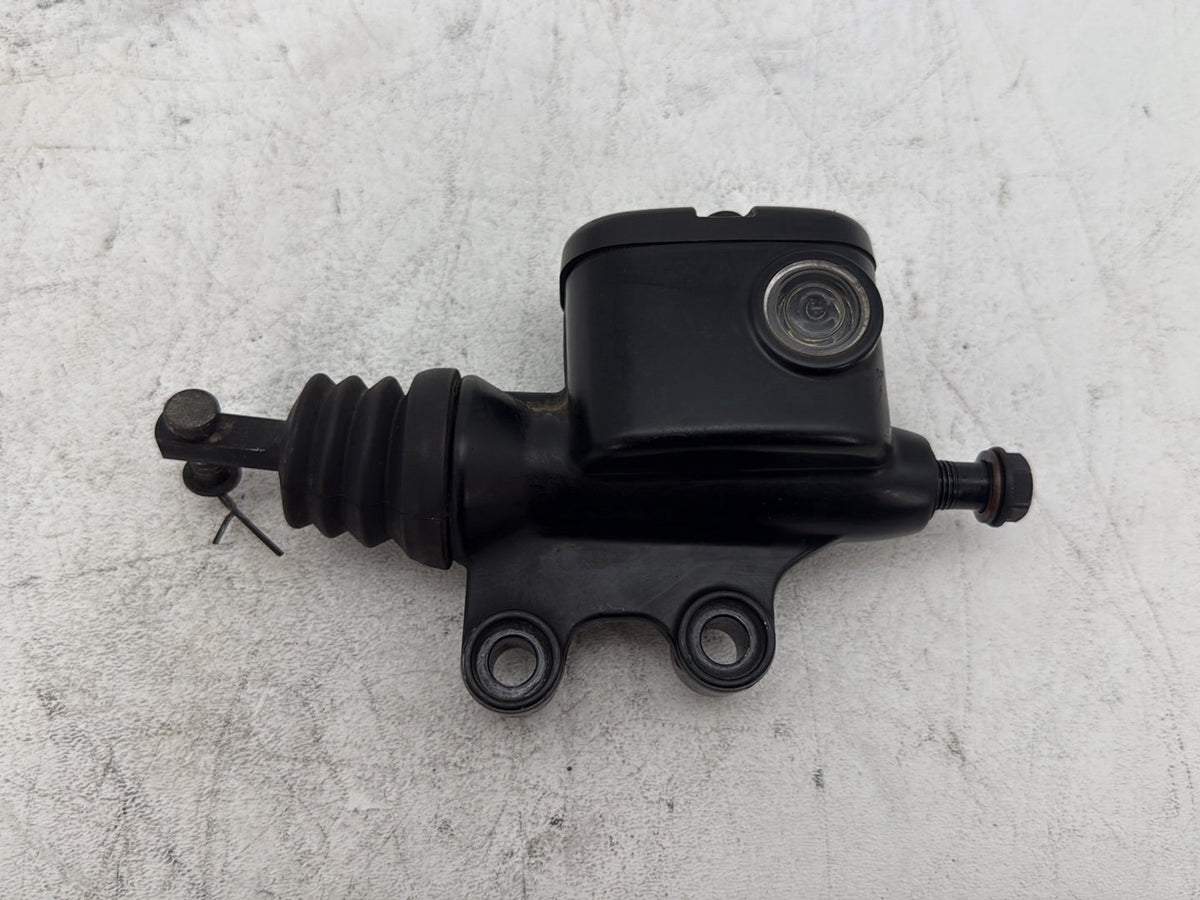2018 Harley Electra Glide Touring Ultra OEM Rear Brake Master Cylinder Reservoir