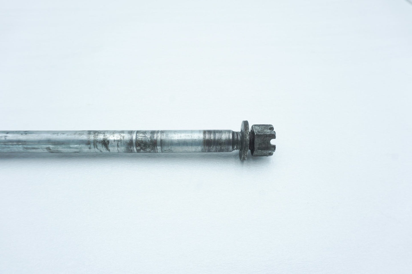 1999 - 2006 Harley-Davidson Touring Electra Ultra Rear Wheel Axle Bolt Shaft 41110-89