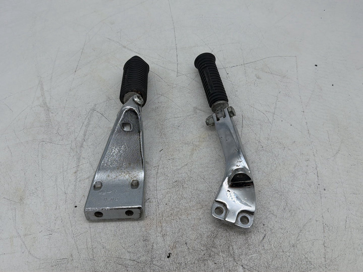 2006 Harley Dyna Super Glide FXDI OEM Left & Right Driver Step Foot Rest Pegs