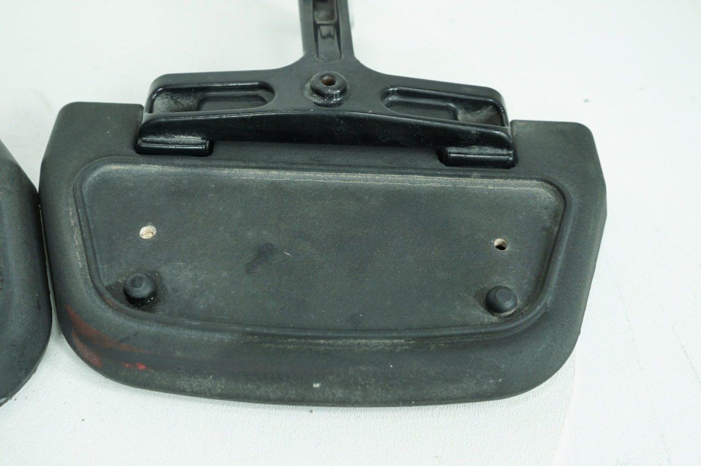 2008 - 2016 Harley-Davidson Touring Electra Police Left & Right Passenger Floorboard Foot Rest 52719-93