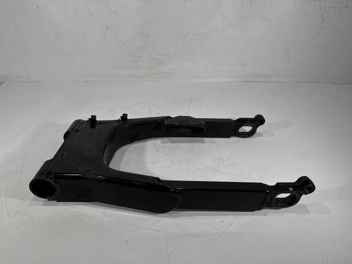 2006 Harley Road King Touring Custom OEM Rear Fork Swingarm Swing Arm