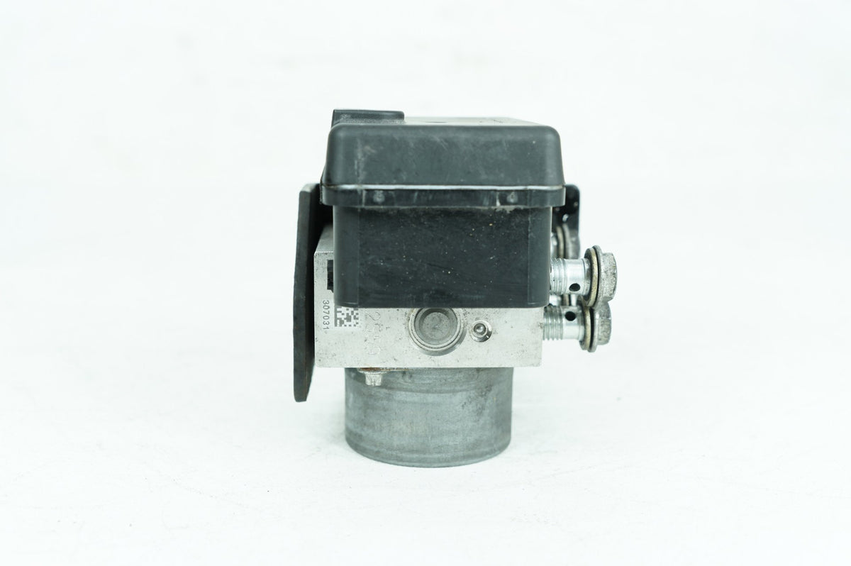 2014 Harley Dyna FXDWG Wide Glide OEM ABS Brake Pump & Control Module