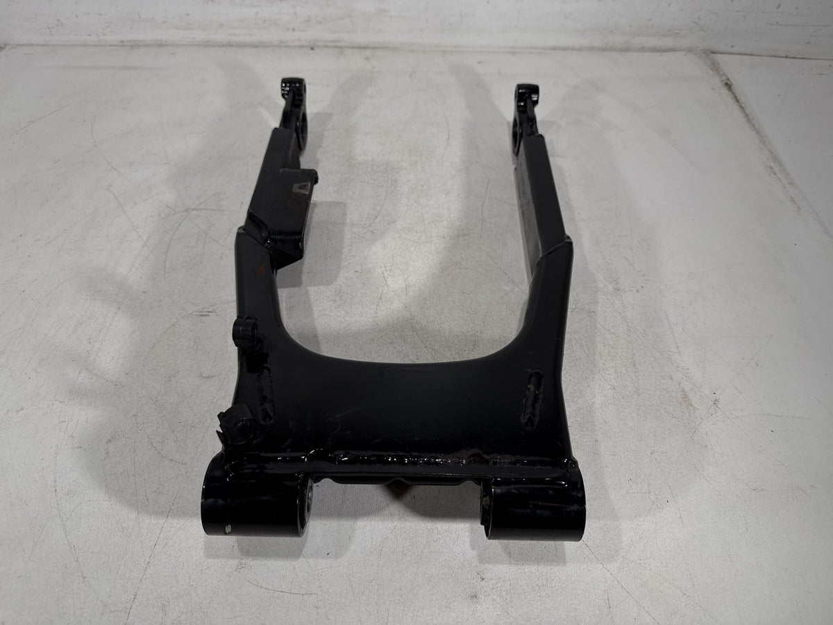 2002 Harley Electra Glide Touring Classic OEM Rear Fork Swingarm Swing Arm