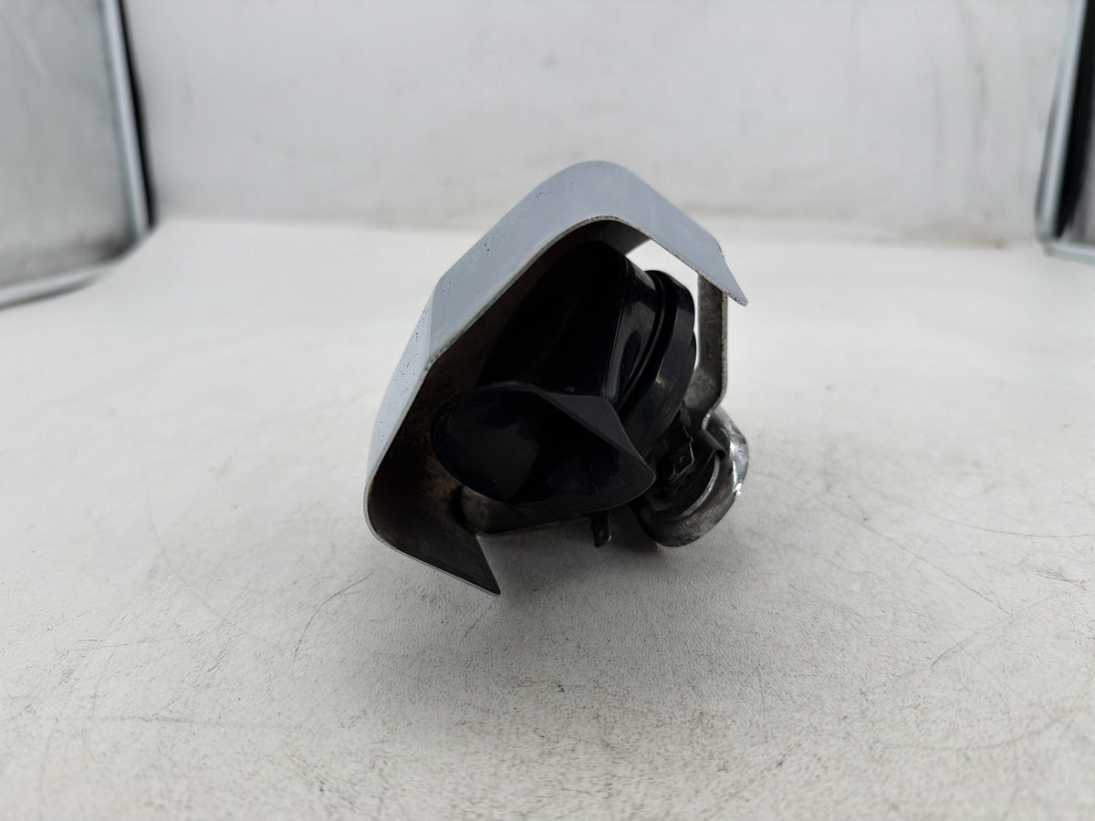 2002 Harley Electra Glide Touring FLHT OEM Horn Signal Klaxon Chrome Cover