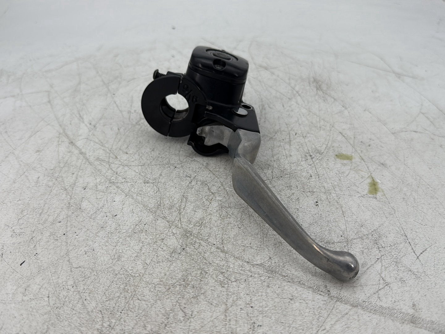 1997 Harley Sportster 1200 Custom XL1200C OEM Front Right Brake Lever Master Cylinder