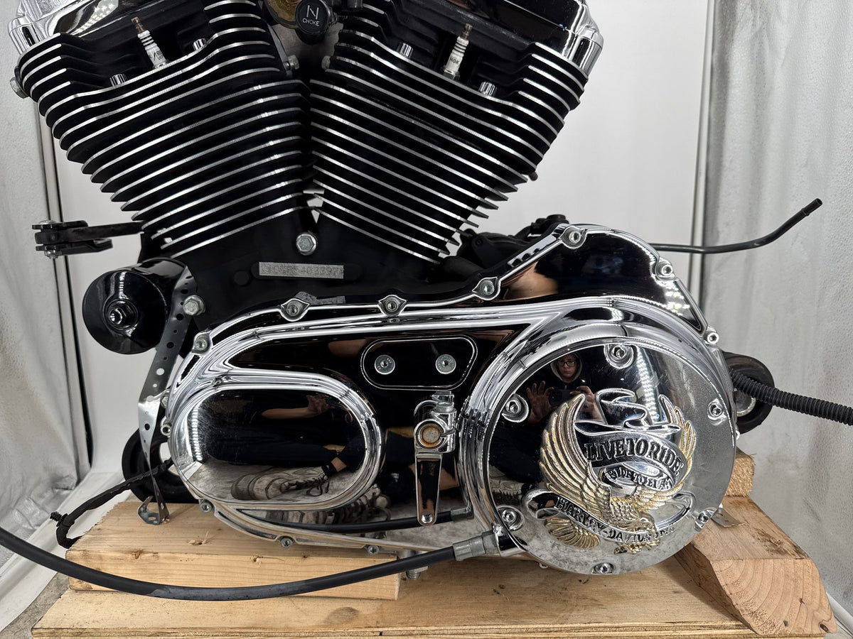 05 Harley Sportster 1200 Custom XL1200C CARB 1200 Engine Motor Transmission 10K