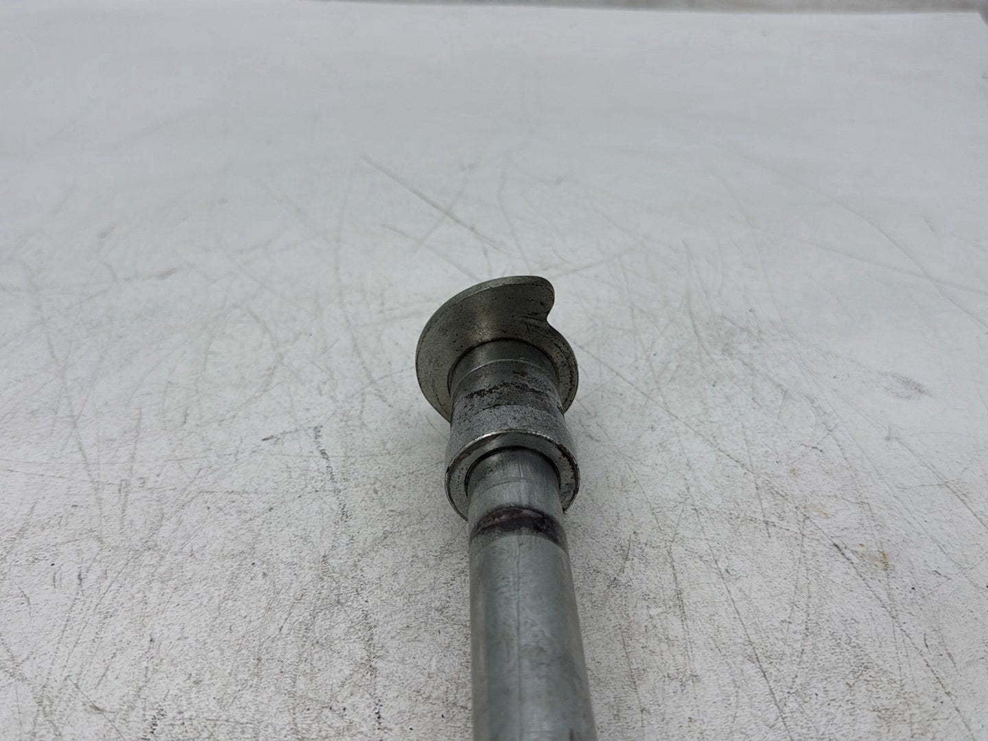 2005 Harley Electra Glide Touring Ultra FLHTCUI OEM Rear Wheel Axle Bolt Shaft