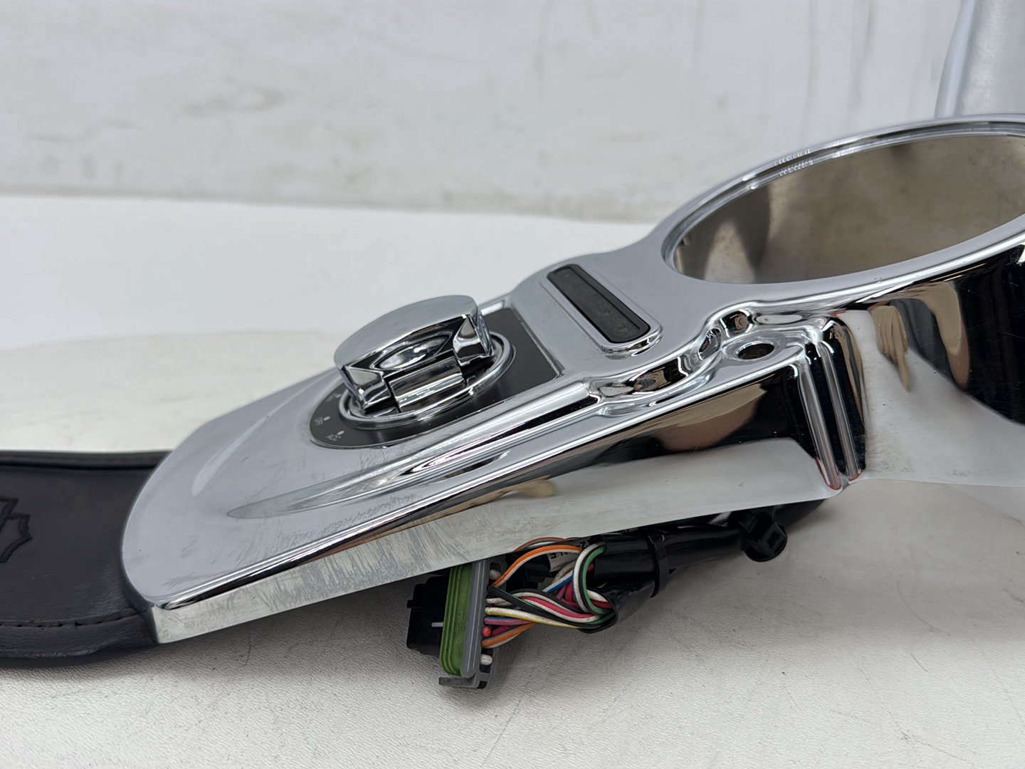 2012 Harley Dyna Fat Bob FXDF 103 OEM Fuel Gas Tank Dash Console NOKey