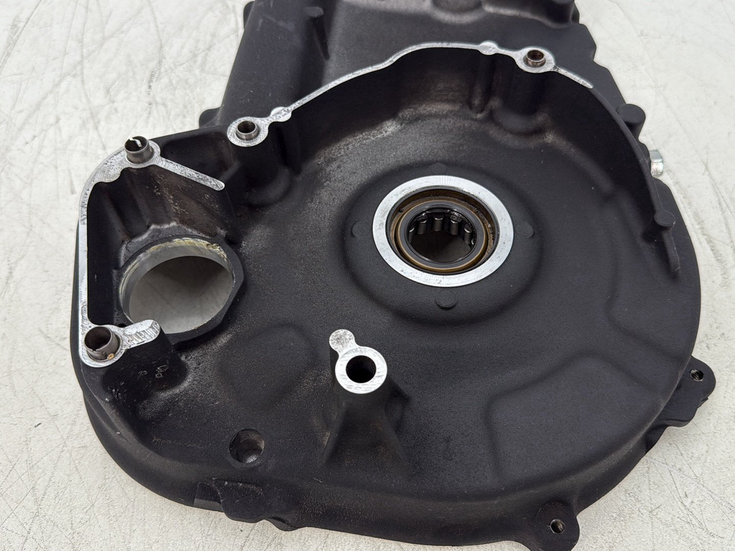 2007 Harley Touring FLHTCUI Electra Glide Ultra OEM Inner Primary Clutch Cover