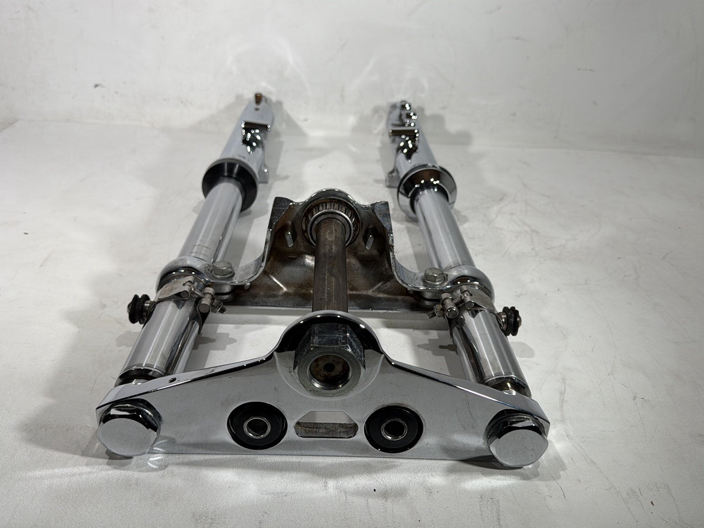 2000 Harley Dyna FXDWG Wide Glide OEM Front Triple Tree Set & LH RH Fork Legs Sliders
