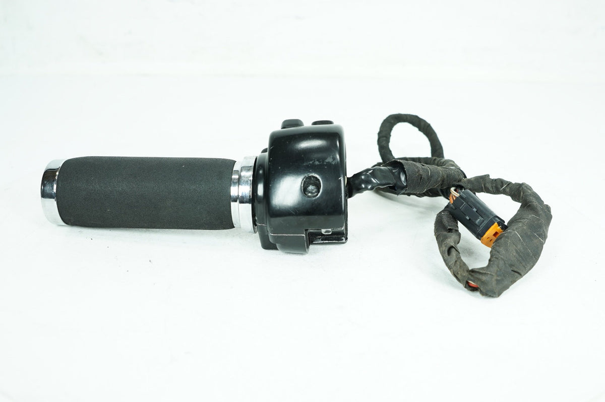 01 Harley Touring FLHRI Road King OEM Right Engine Start Kill Switches Controls