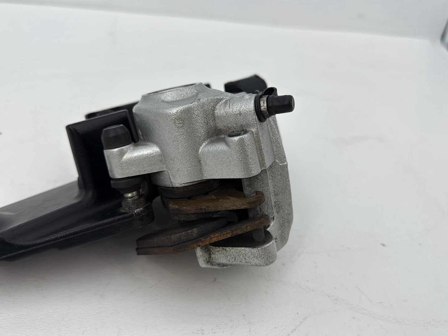 2009 Harley Sportster XL1200C 1200 Custom OEM Rear Back Brake Caliper w/ Bracket