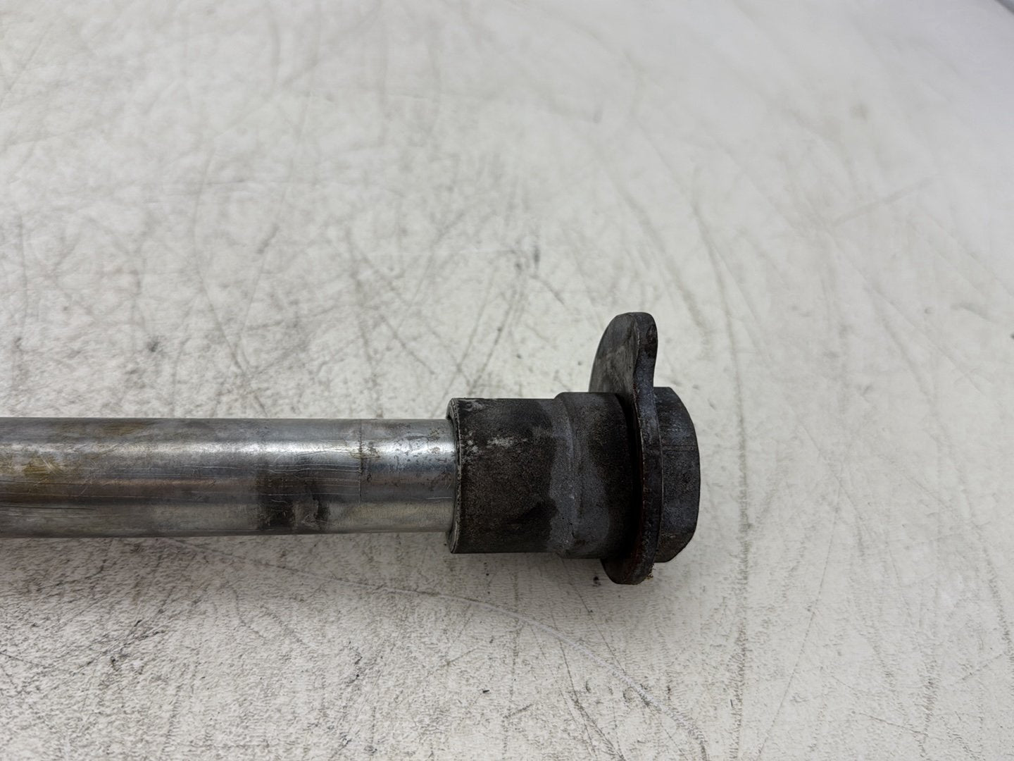 2006 Harley Road King Touring FLHRCI Classic OEM Rear Wheel Axle Bolt Shaft