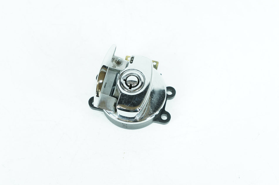 1999 - 2006 Harley-Davidson Softail Deluxe Ignition Switch Cylinder Barrel Lockset NOKey 71450-04